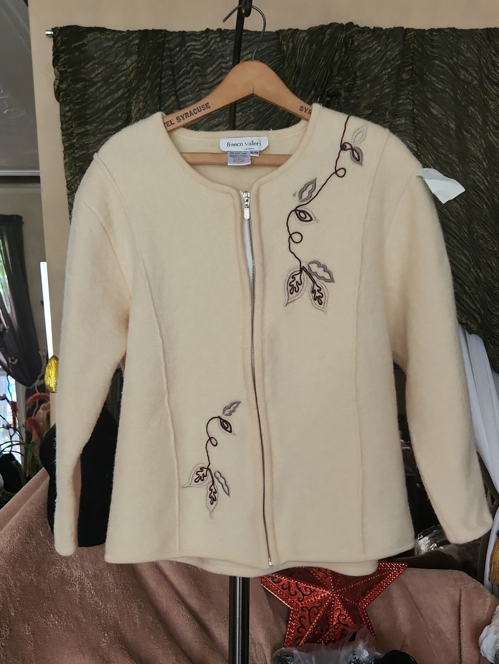 Vintage Wool Franco Valeri Cream Zip-Front Embroidered Women's Sweater